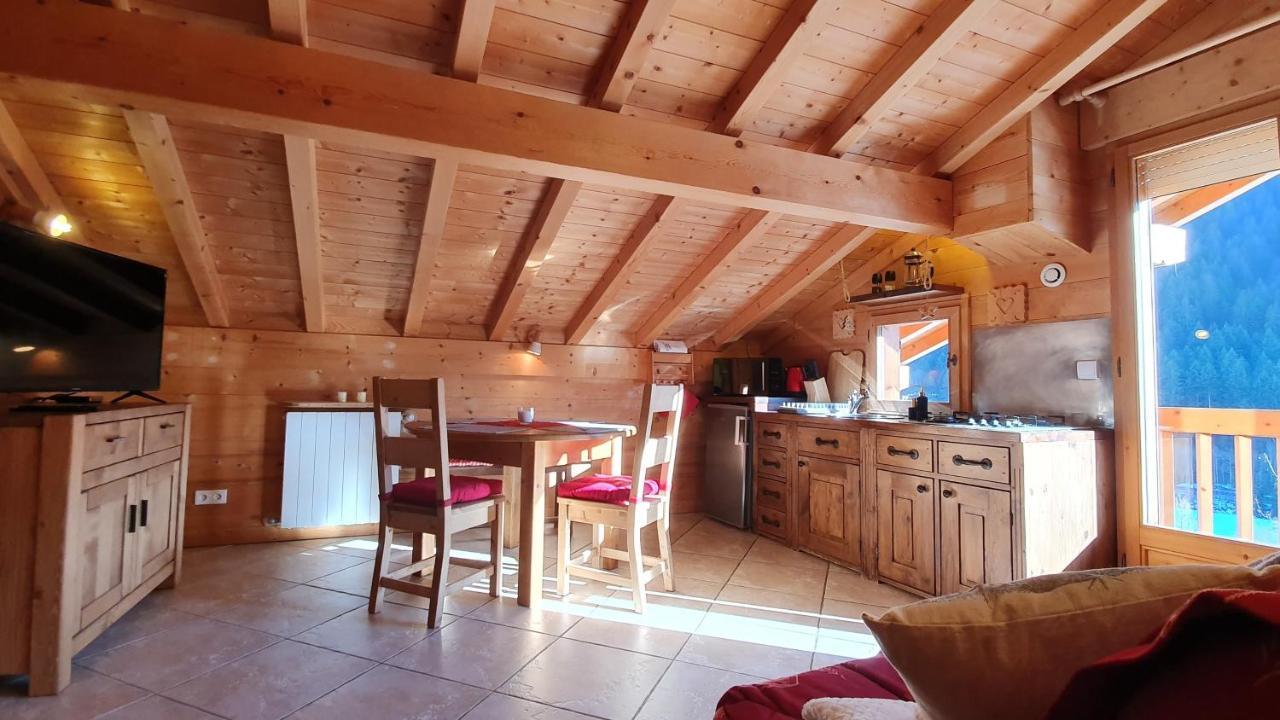 Bienvenue Dans Notre Chalet! Les Sitelles Appartement *